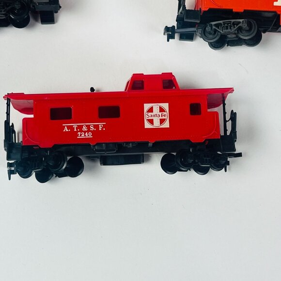 Vintage HO Scale 7 Caboose Train Cars Union Pacific, Pennsylvania & More - Picture 4 of 7